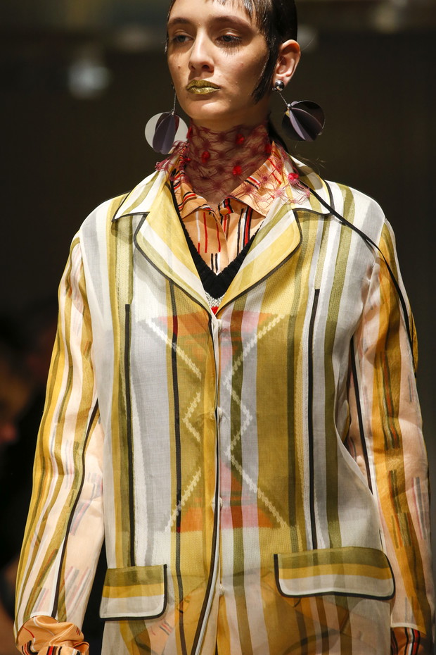 Detale na pokazie Prada SS 2016 na Milan Fashion Week, fot. indigital images_A2X1005