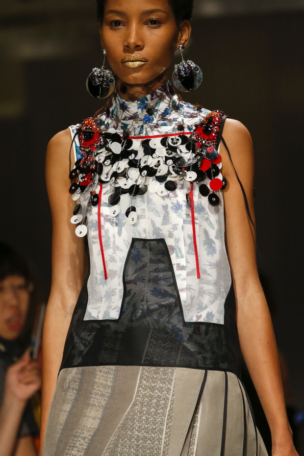 Detale na pokazie Prada SS 2016 na Milan Fashion Week, fot. indigital images_A2X1106