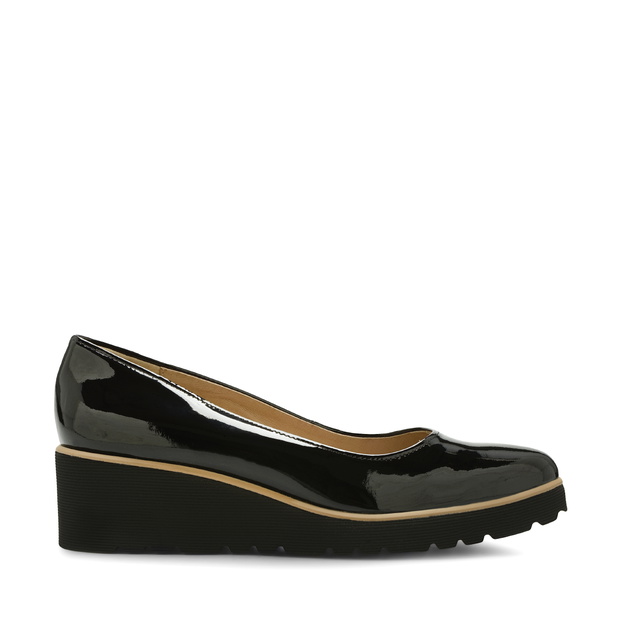 buty na jesień Ryłko, skóra lakierowana, 269,99