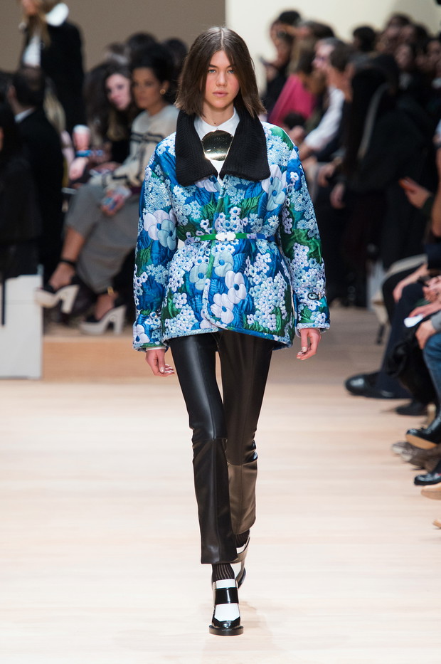 Carven F15 033