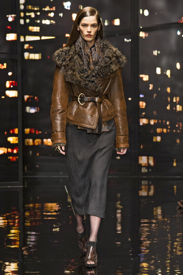 Donna Karan F15 044