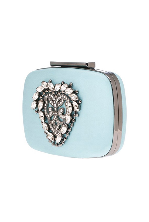 KANA_AQUA-manolo-blahnik-vogue-24july15-pr_b_592x888