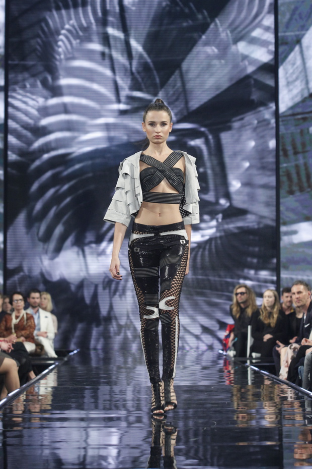 1490584-project-runway-edy