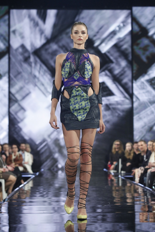 1490591-project-runway-edy