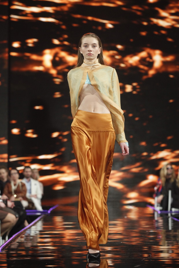 1490606-project-runway-edy