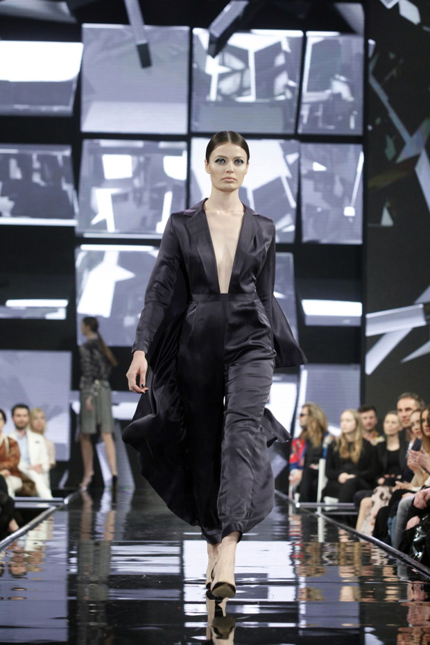 1490642-project-runway-edy