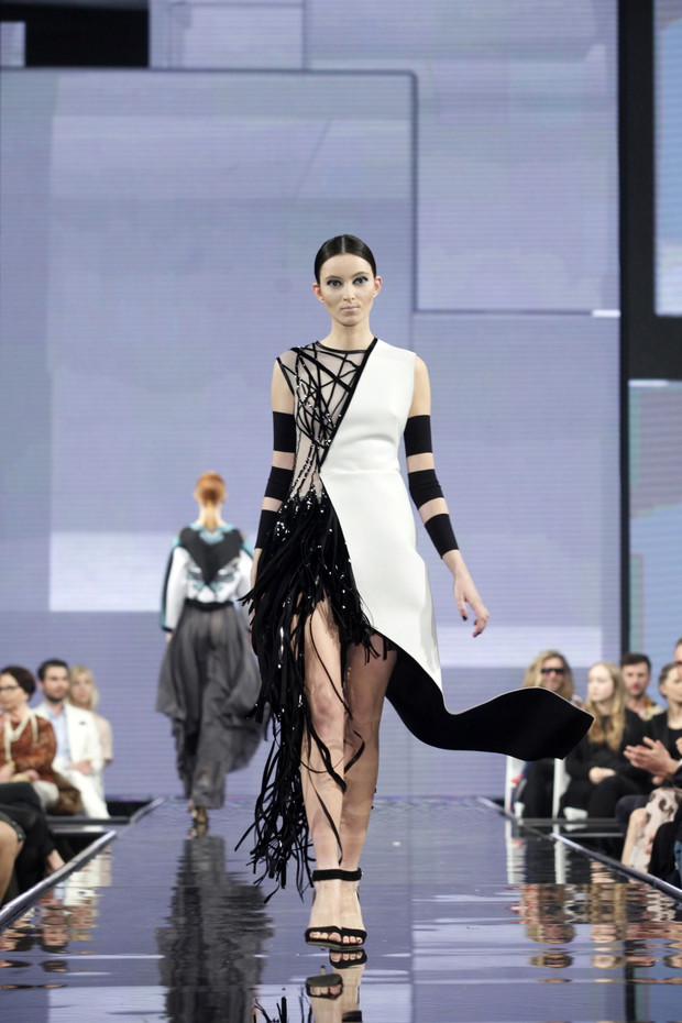 1490644-project-runway-edy