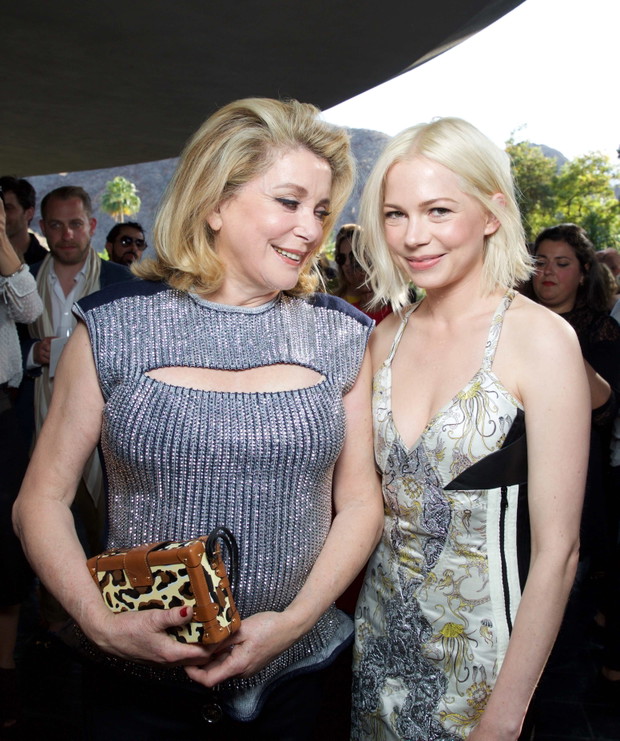 Catherine DENEUVE. Michelle WILLIAMS