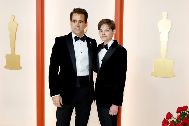 Oscary 2023: Colin Farrell z synem