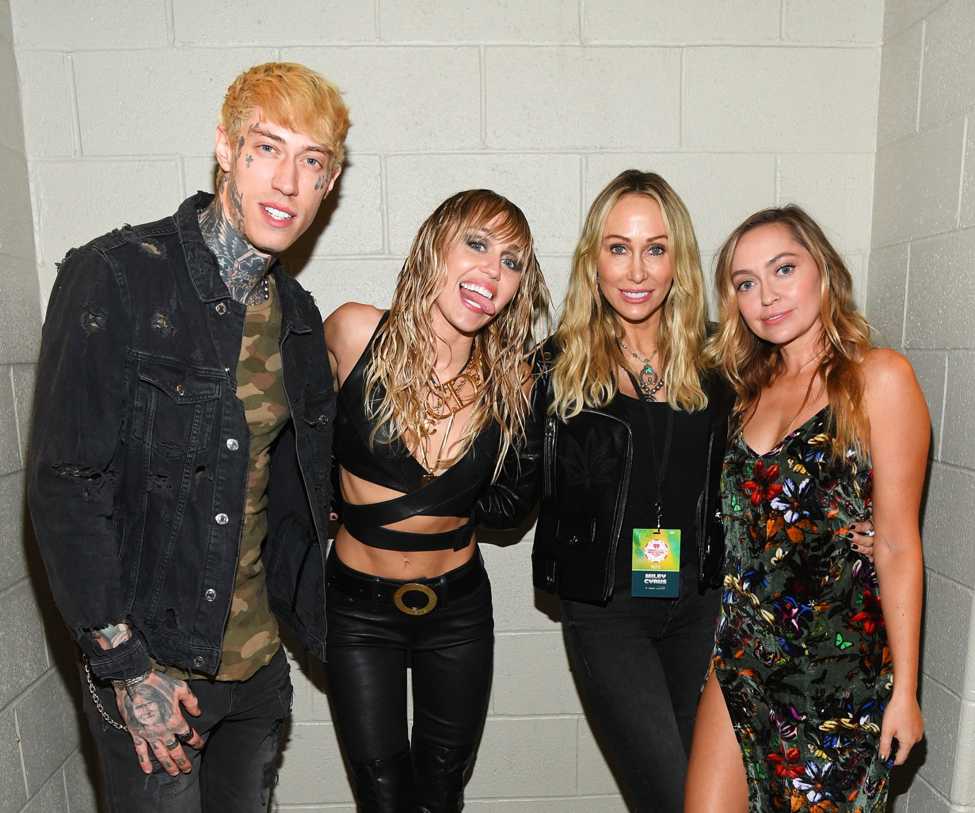 Trace Cyrus, Miley Cyrus, Tish Cyrus, Brandi Cyrus