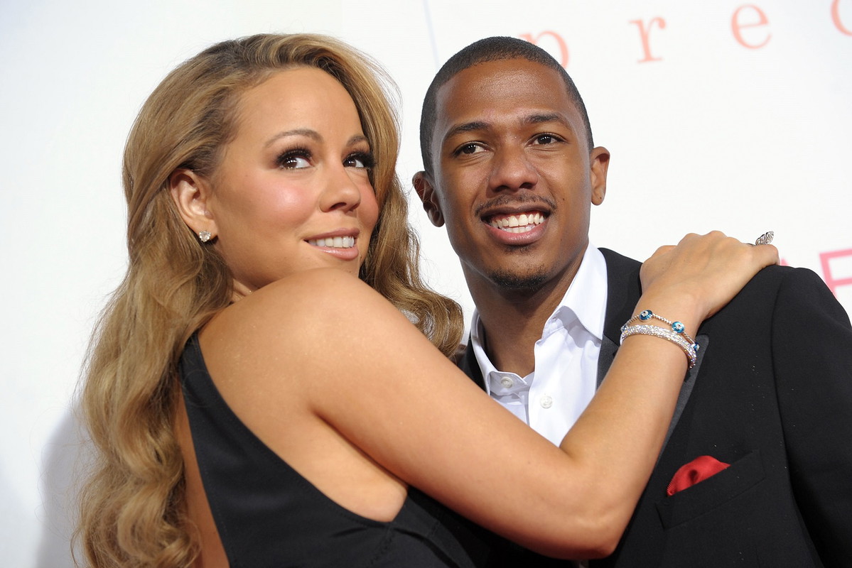 Nick Cannon zatańczył z bliźniakami Monroe i Moroccanem. Tłem stał się hit ich mamy Mariah Carey