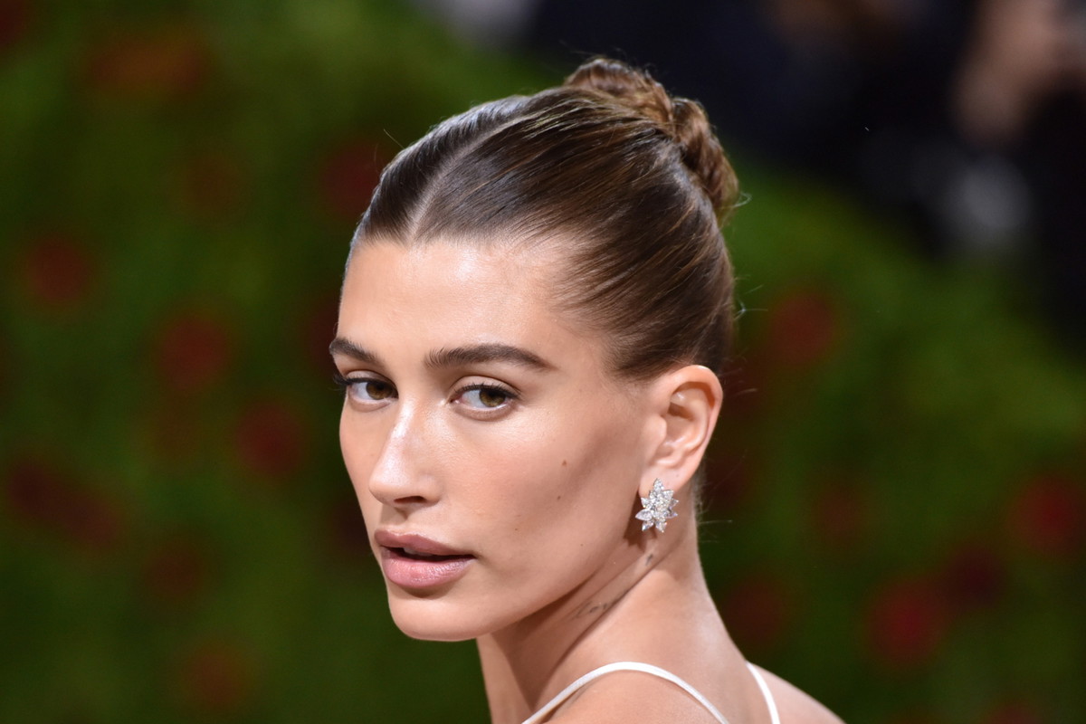 Hailey Bieber