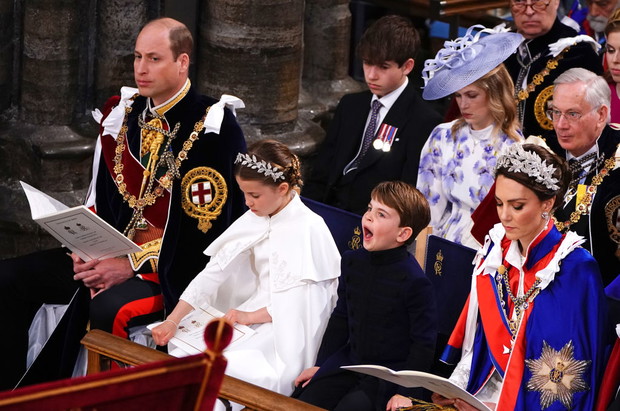 Dzieci Kate i Williama na koronacji Karola III