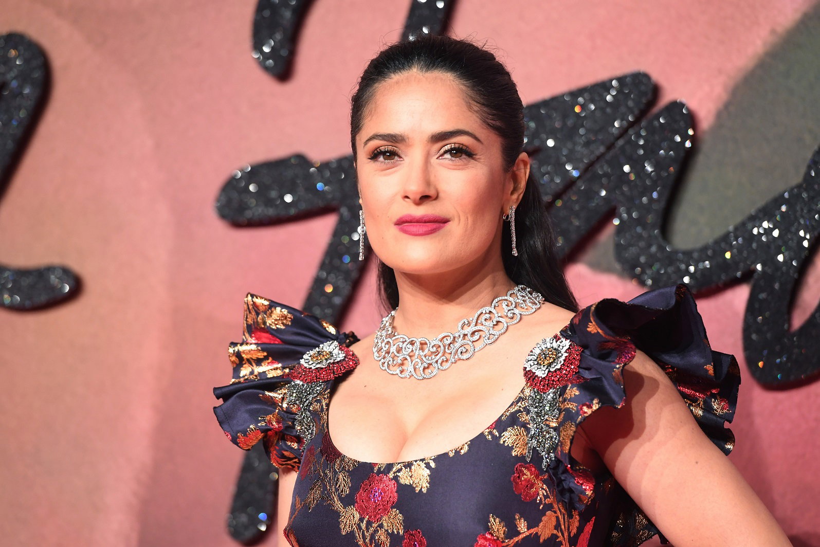 Salma Hayek została zmuszona do ślubu? „Nie wiedziałam, że wychodzę za mąż tego dnia” – wspomina po latach
