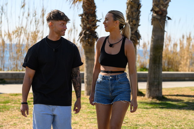 „Love Island 7”: Ola Tomala i Łukasz Urbaniak wrócili do willi. Nie wszyscy są zadowoleni