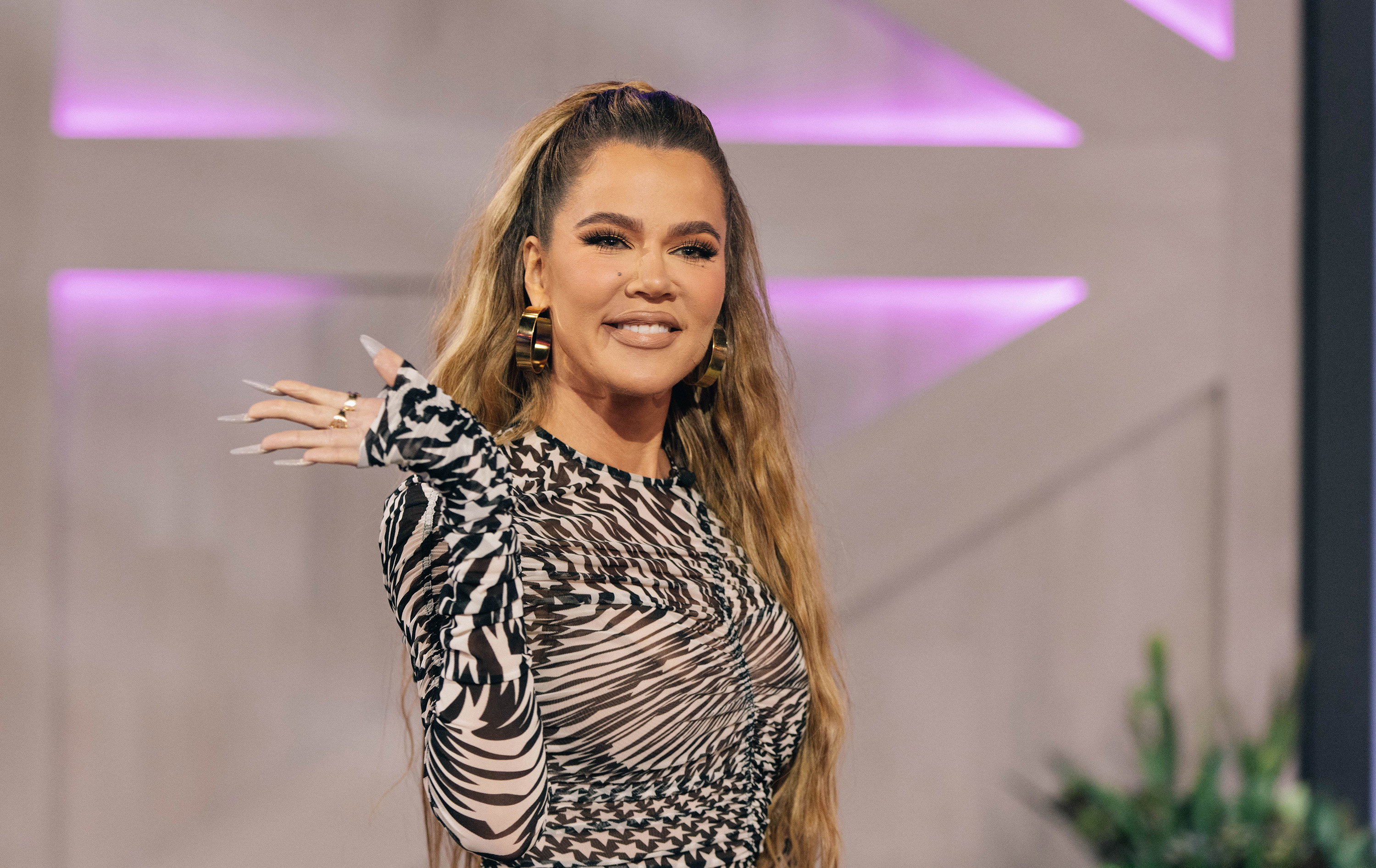 Khloé Kardashian nie do poznania na nowym nagraniu. „Co się stało z jej twarzą?”