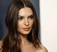 Emily Ratajkowski