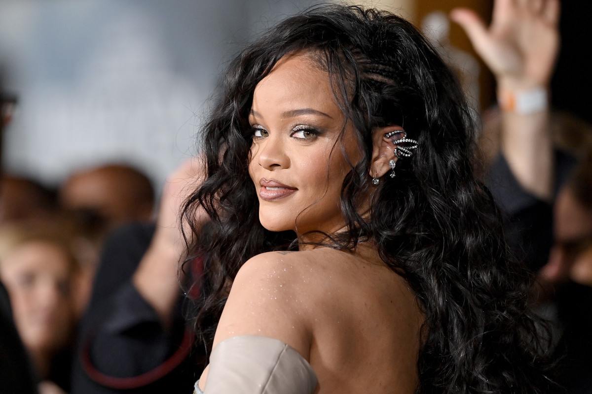 Rihanna po raz pierwszy pokazała twarz swojego syna. To zdecydowanie jeden z najsłodszych obrazków tego roku