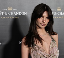 Emily Ratajkowski