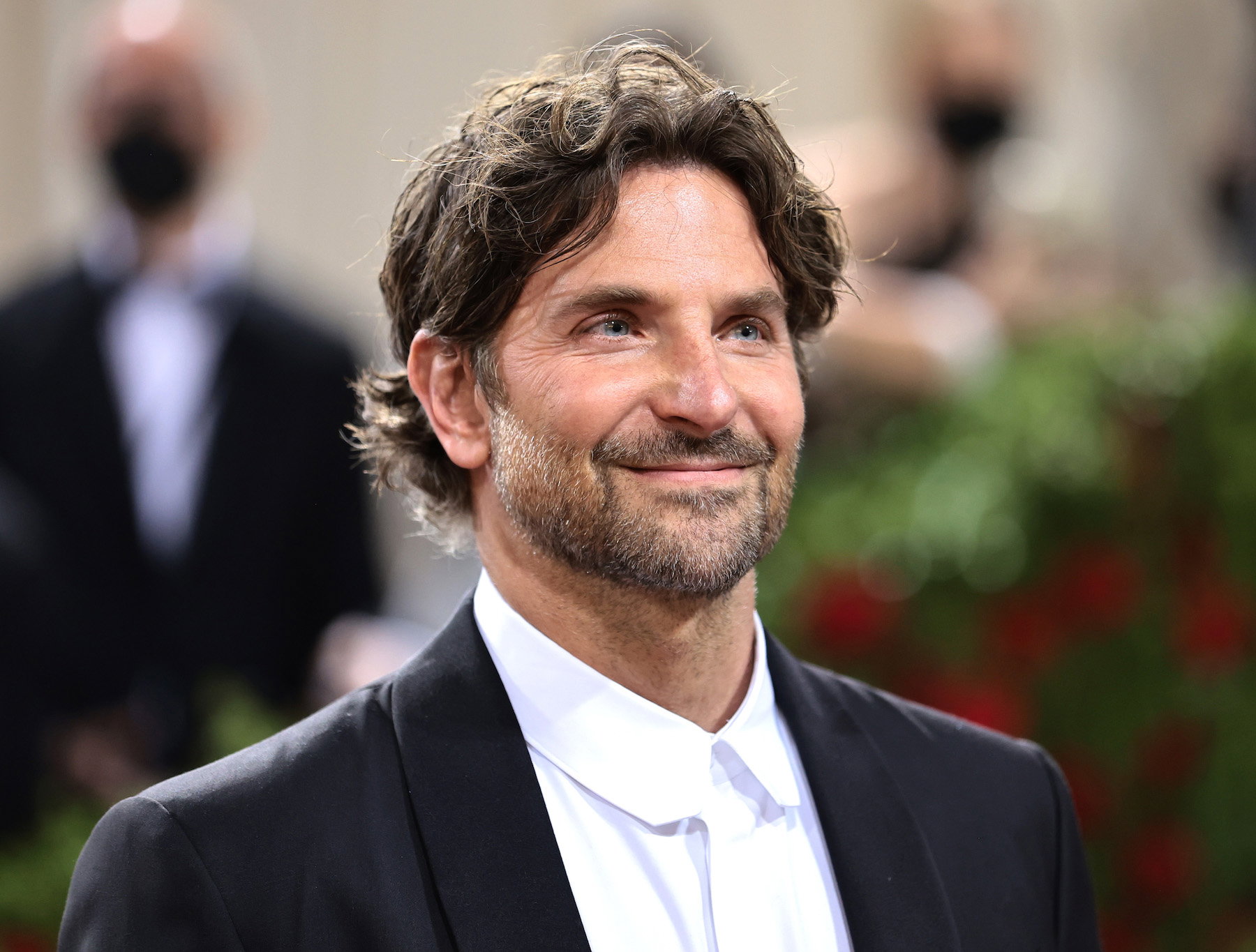 Bradley Cooper ma nową dziewczynę! Wyswatała go Anna Wintour. Kim jest Huma Abedin, nowa partnerka aktora?