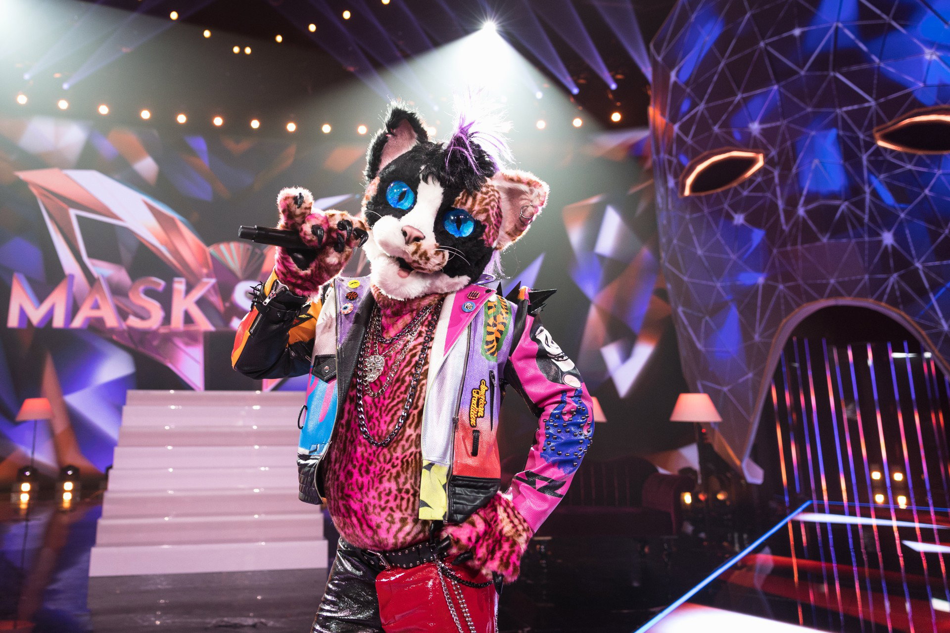 „Mask Singer”: kim jest Kot? Widzowie typują, kto kryje się pod maską