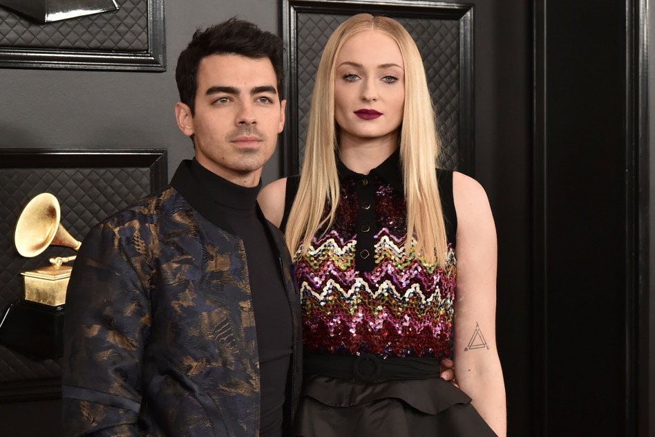 Met Gala 2022: Sophie Turner i Joe Jonas na czerwonym dywanie