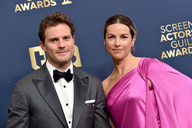 Jamie Dornan z żoną Amelią Warner