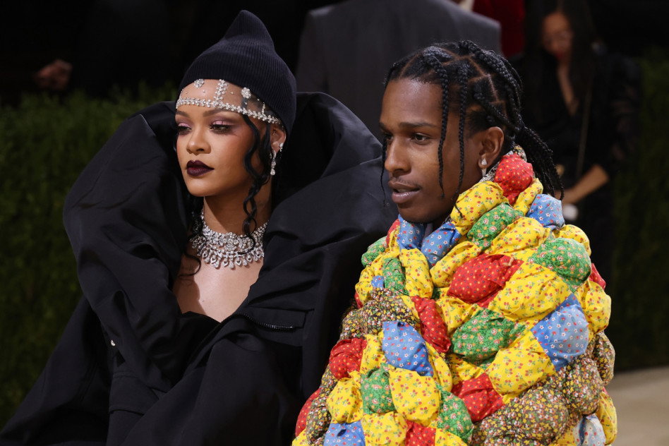 Rihanna jest w ciąży! Wokalistka i A$AP Rocky zostaną rodzicami po raz pierwszy