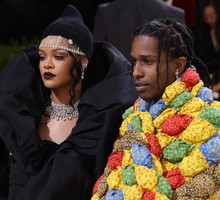 Rihanna jest w ciąży! Wokalistka i A$AP Rocky zostaną rodzicami po raz pierwszy