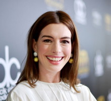 Co łączy Anne Hathaway i Szekspira?