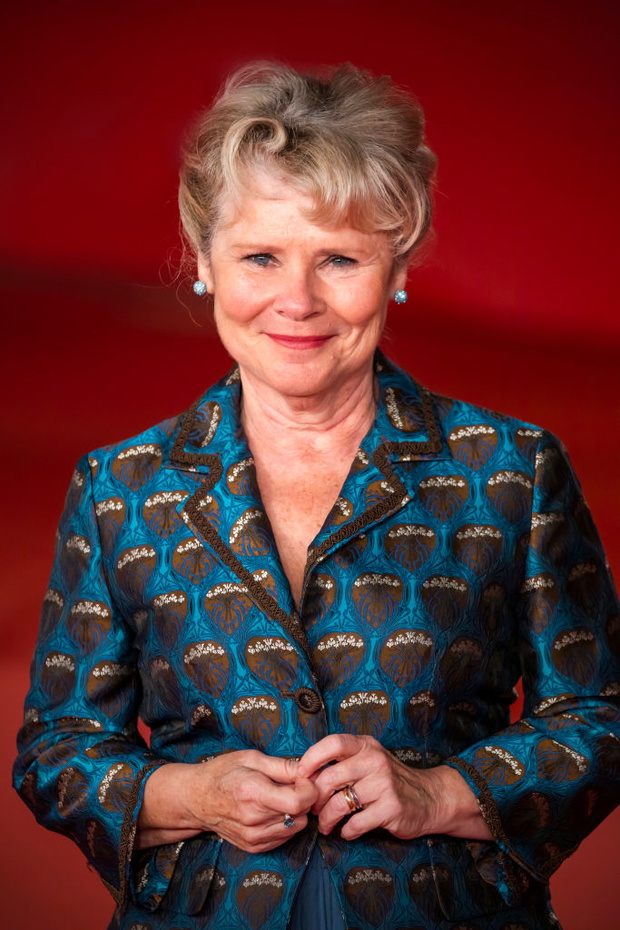 Imelda Staunton attends the '' Downton Abbey '' red carpet