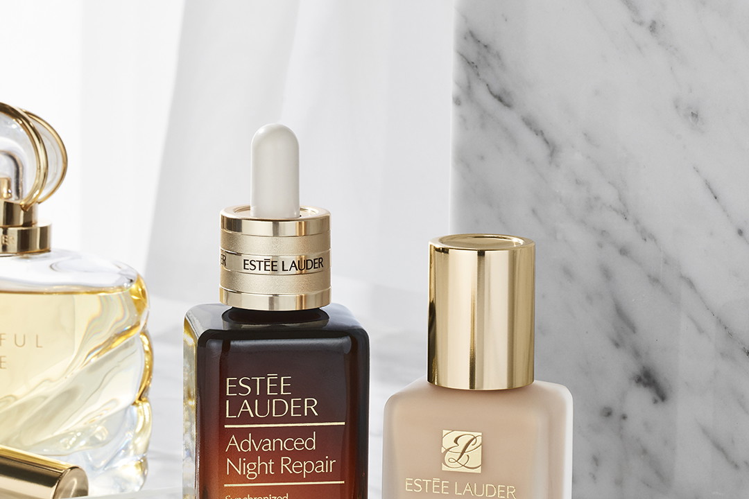 Kosmetyki MAC, Estée Lauder, Sephora, Kiehl’s, NYX i innych marek możecie kupić do 60% taniej w ramach akcji Szaleństwo Zakupów. Gdzie szukać kuponów rabatowych?