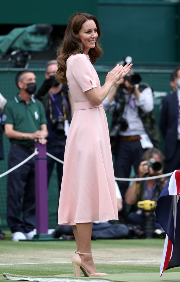 Kate Middleton na finale Wimbledonu w tanich butach z siecówki