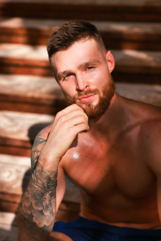 Kim jest Marcin Grajoszek z „Hotel Paradise 3”?