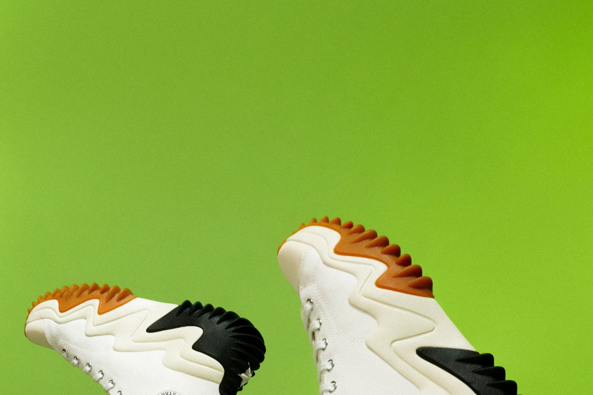 Converse Run Star Motion