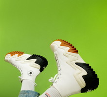 Converse Run Star Motion