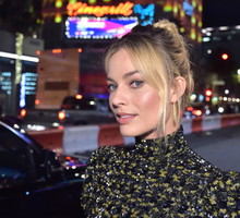 Ten olejek do włosów to już legenda! Używają go gwiazdy, na czele z Brie Larson i Margot Robbie. Co potrafi?
