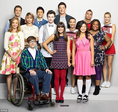 Czarna seria wśród aktorów serialu "Glee"