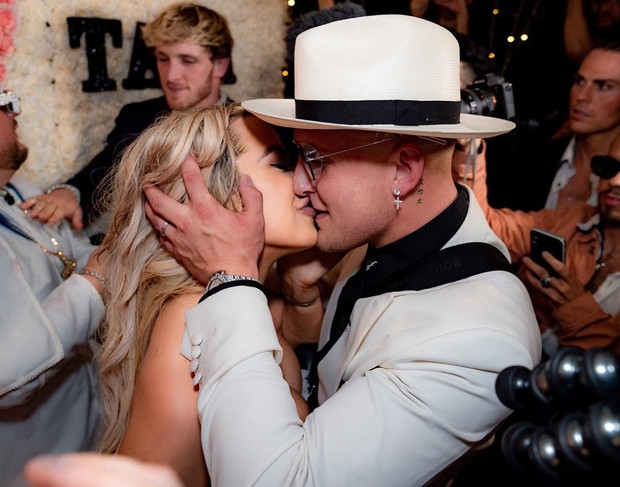 Jake Paul i Tana Mongeau wzięli udawany ślub?