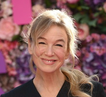 Ods?oni?cie pomnika Bridget Jones w Londynie