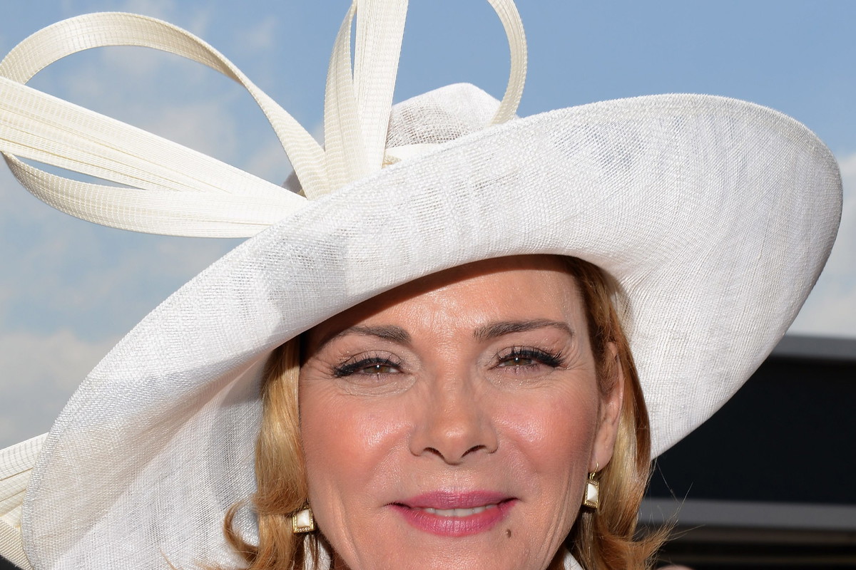 Celebrities Attend Crown Oaks Day