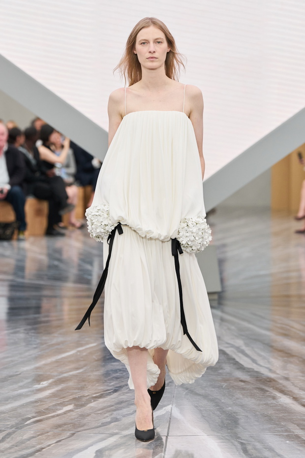 Christian Dior S26 033