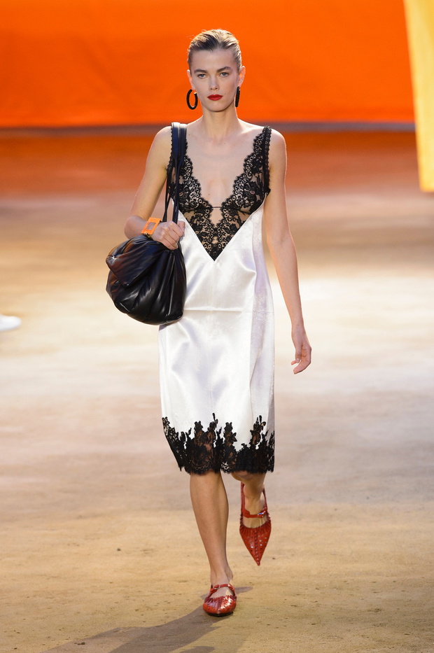 Celine S16 014