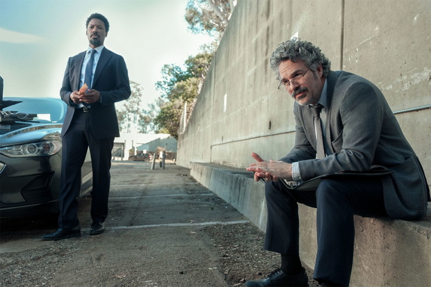 0141_CRIME-101Tillman-Corey-Hawkins-left-and-Lou-Mark-Ruffalo-right-in-CRIME-101-Photo-Credit_Merrick-Morton