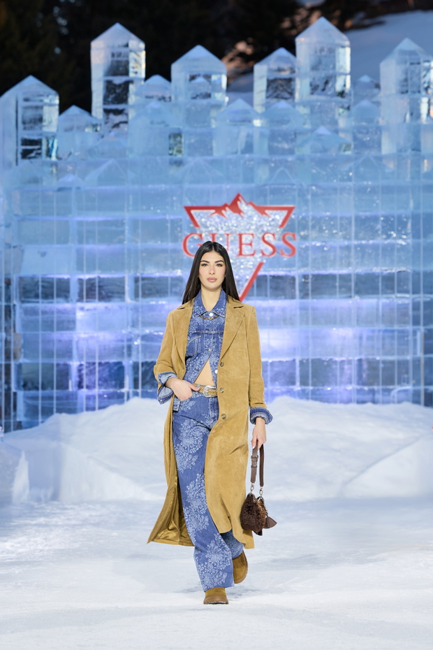 Catwalk_24