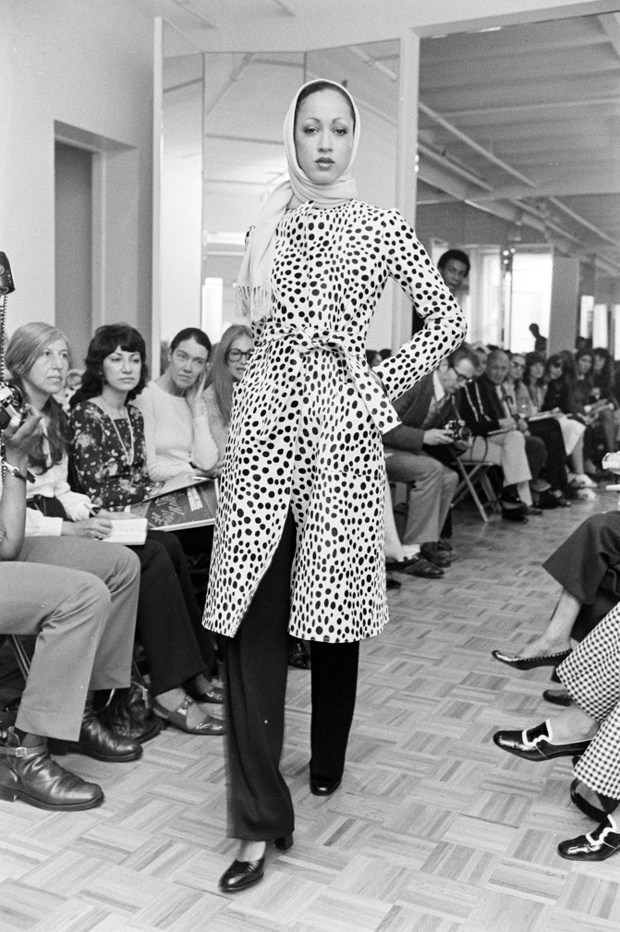 Halston Fall 1972 Ready to Wear Collection Runway - 29 Jun 1972