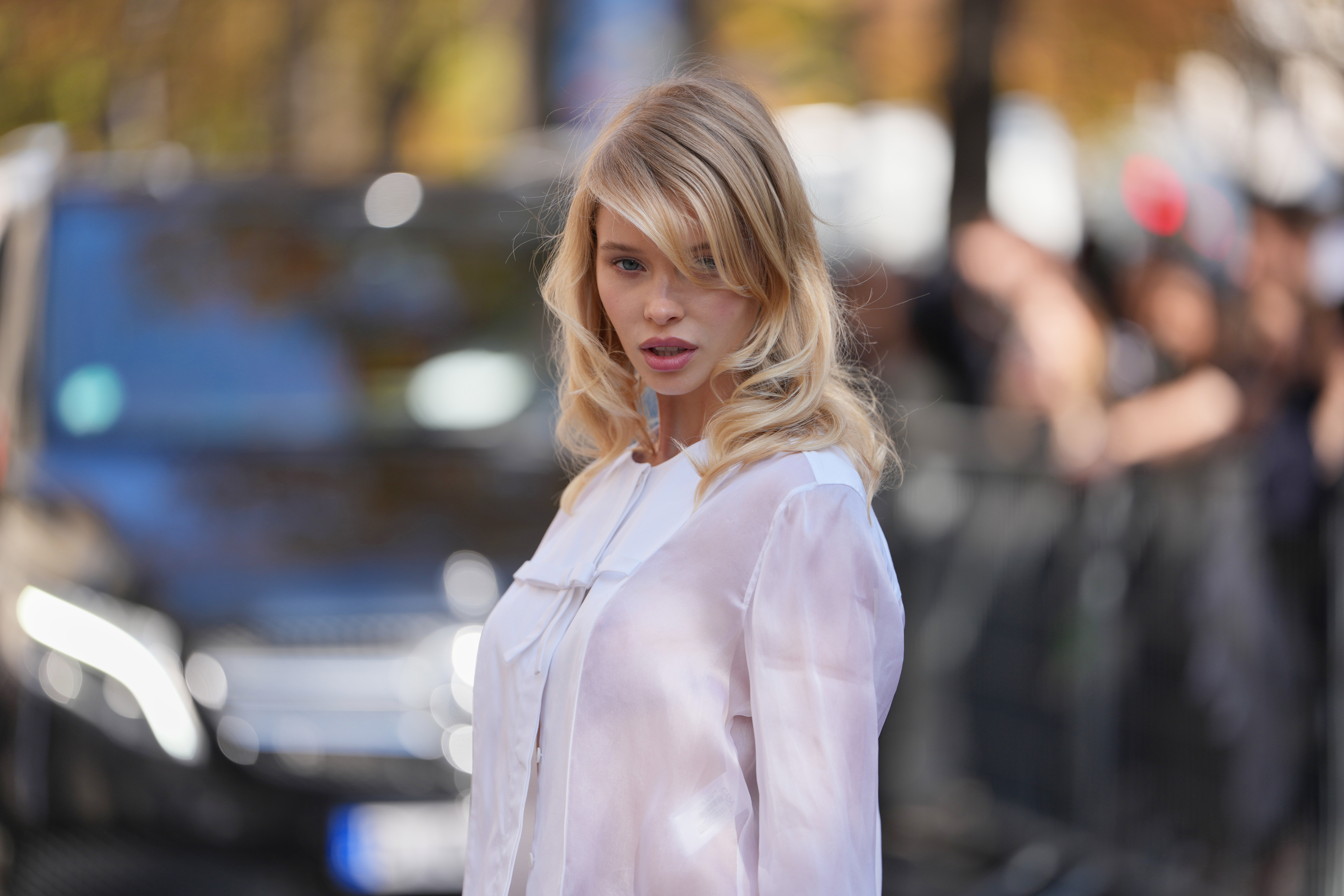 Street Style - Paris Fashion Week - Womenswear Spring Summer 2026 - Day Two