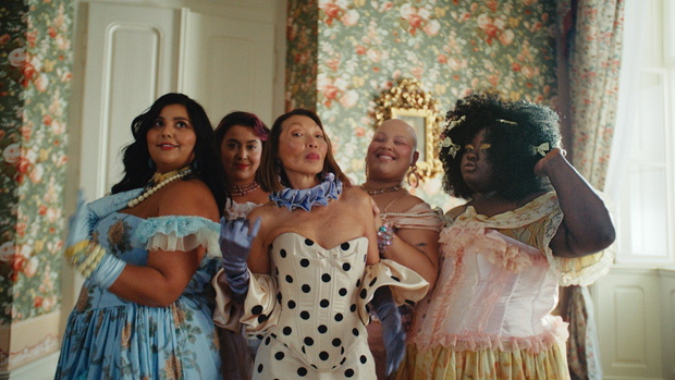 dove x bridgerton
