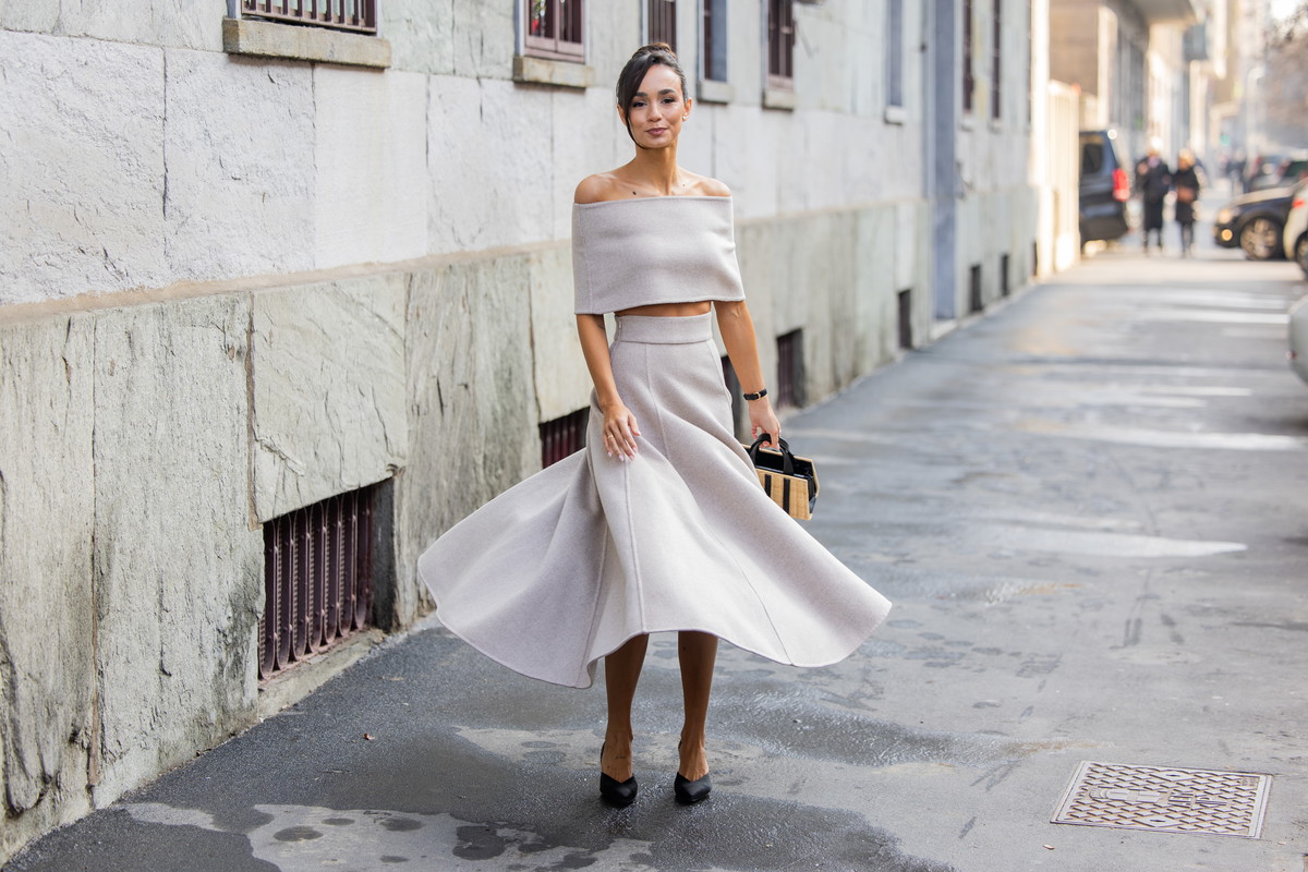 Street Style - Day 3 - Milan Fashion Week - Womenswear Fall/Winter 2026/2027
