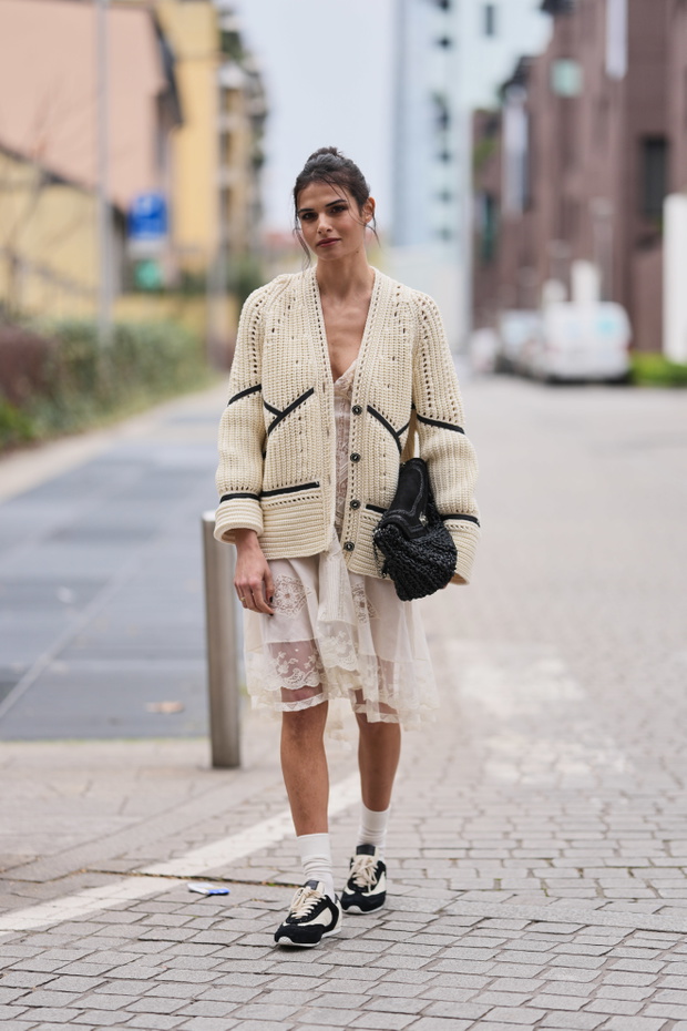 Street Style - Day 5 - Milan Fashion Week - Womenswear Fall/Winter 2026/2027